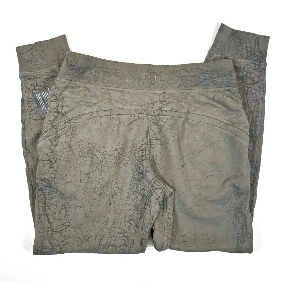 Lululemon Warm Down Jogger Thread Dye Grey Crackle Print Pants Size 10 LW5DN5S
